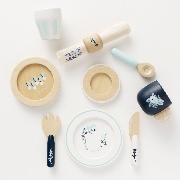 Wooden Cutlery Pretend Play Dining Set - Image 9