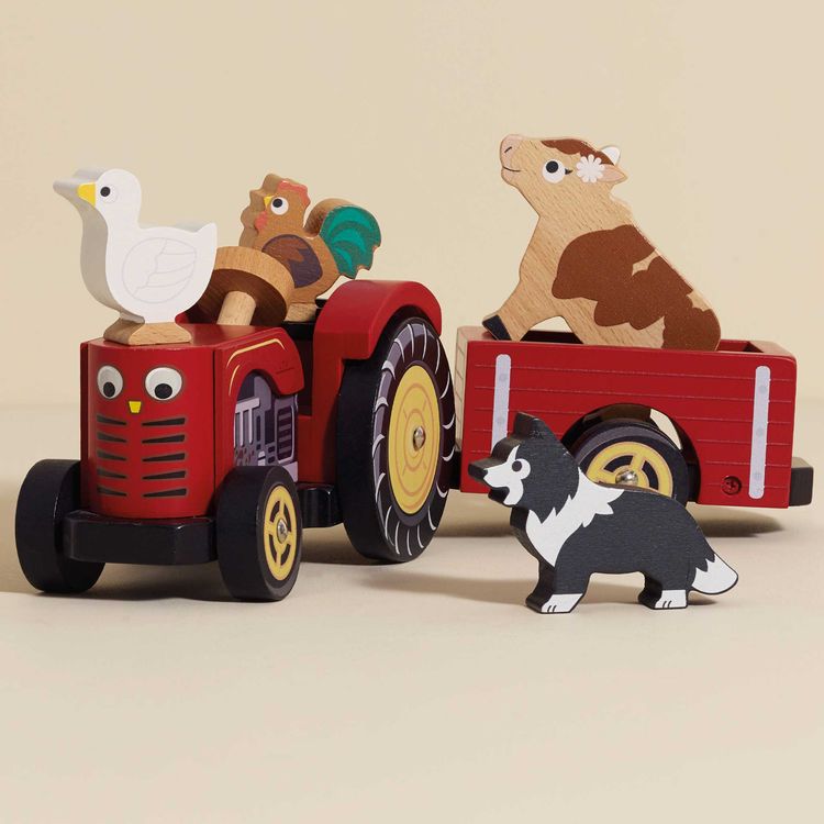 Wooden Farmyard Tractor & Trailer Toy - Image 4