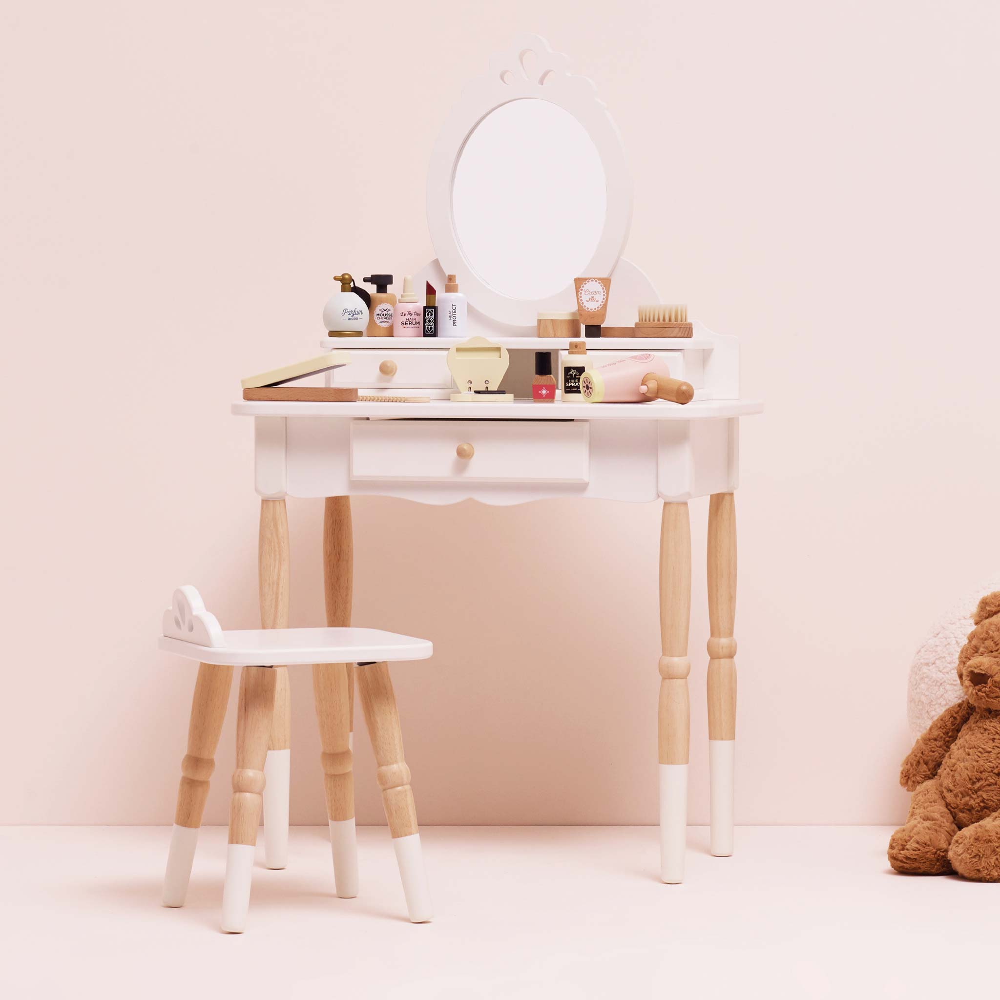 Wooden Hair Straighteners & Accessory Pretend Play Set - Image 7