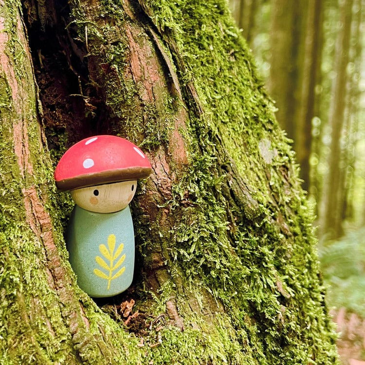 Wooden Timber Taxi Toy - Image 5