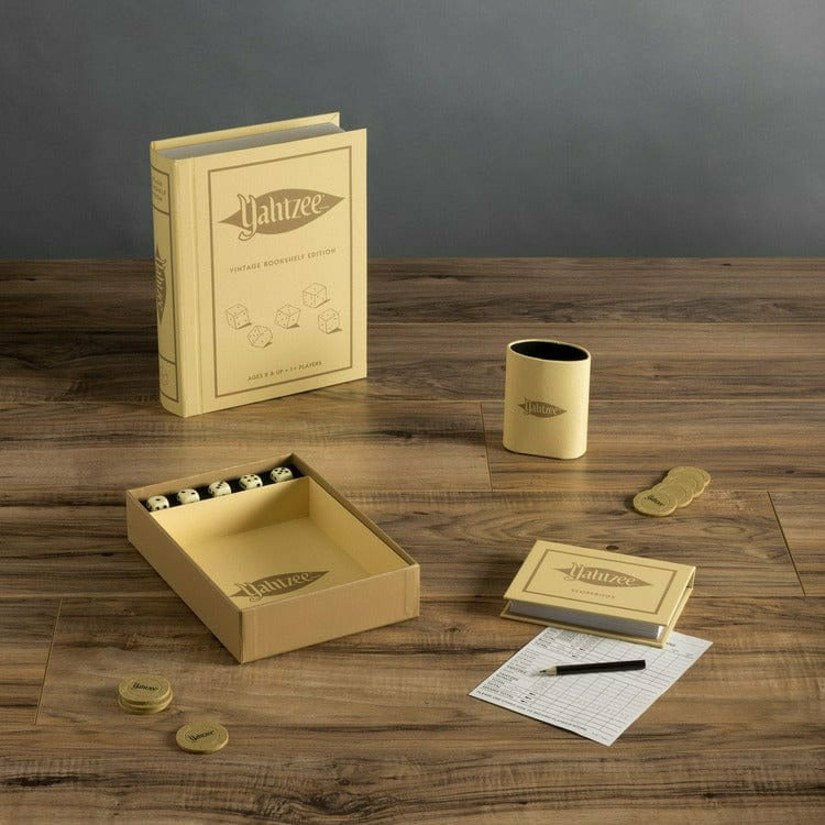 Yahtzee Vintage Bookshelf Edition - Image 3